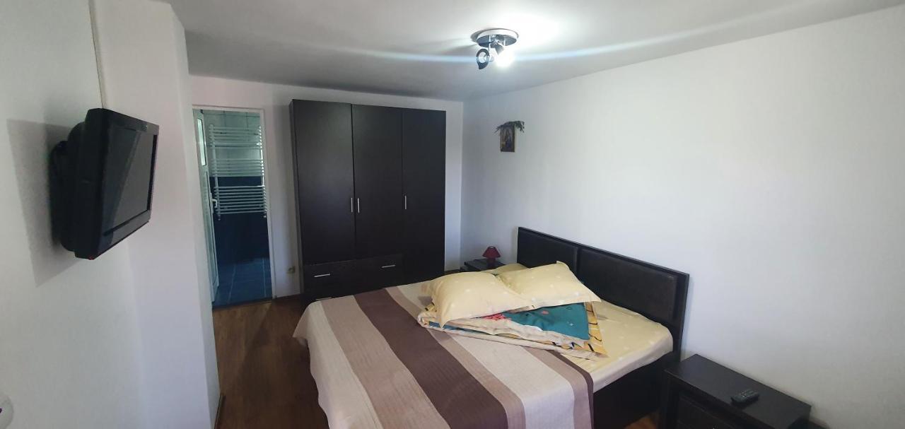 Casa Silvia Hotel Căpăţîneni-Ungureni Eksteriør billede