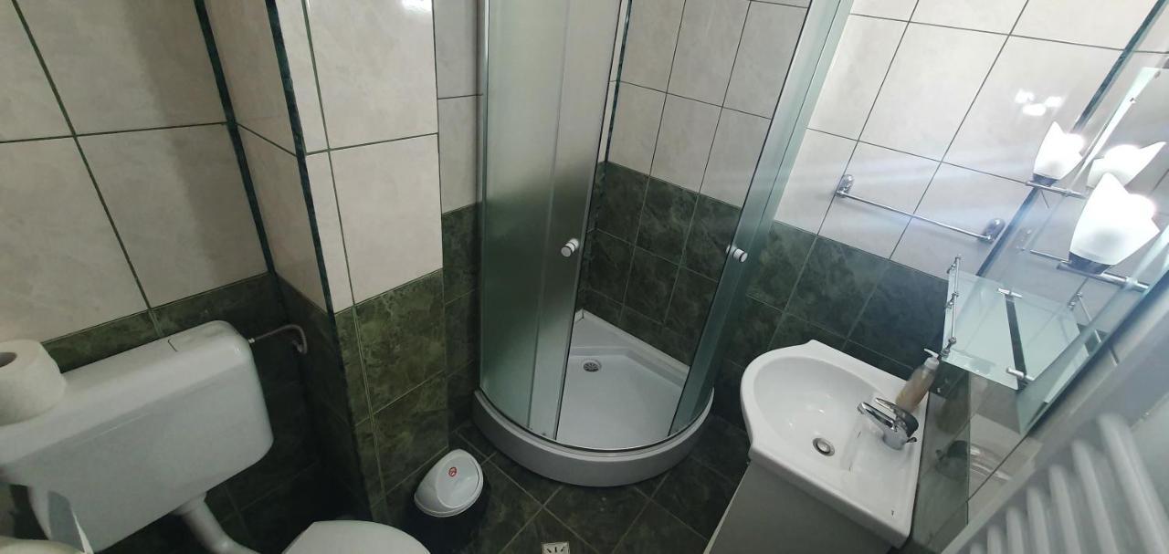 Casa Silvia Hotel Căpăţîneni-Ungureni Eksteriør billede
