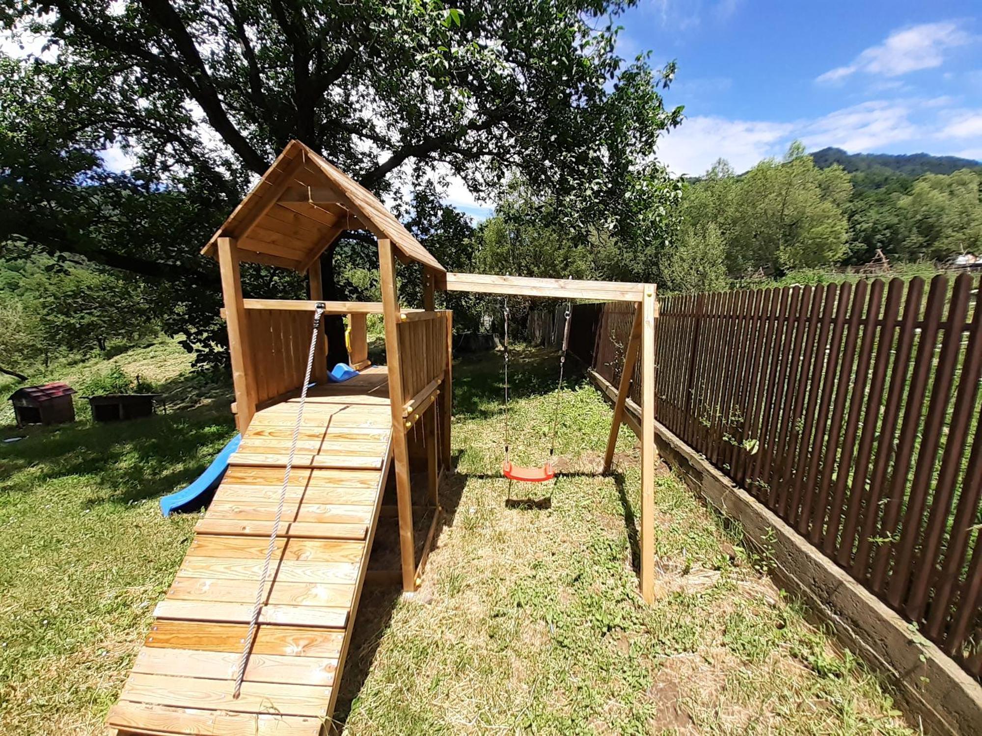 Casa Silvia Hotel Căpăţîneni-Ungureni Eksteriør billede