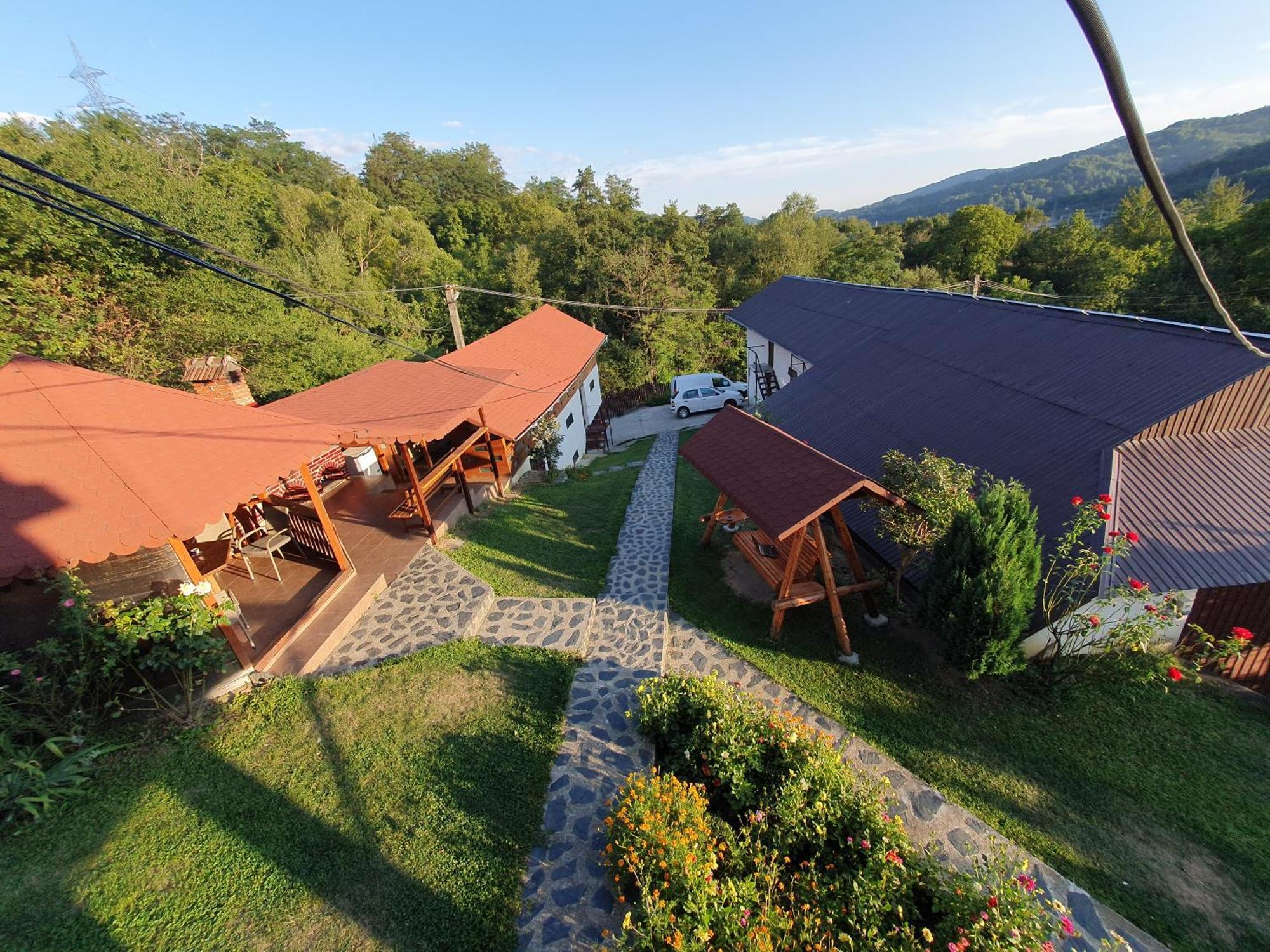 Casa Silvia Hotel Căpăţîneni-Ungureni Eksteriør billede
